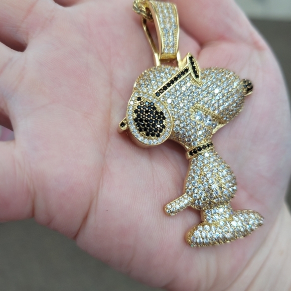 Brand New Snoopy Gold Stainless Steel Rhinestone Necklace - Picture 6 of 10